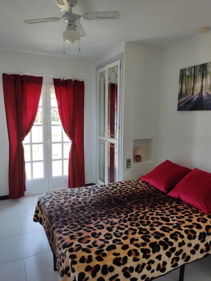 Confortable Apartamento Con Vistas Al Mar ตอร์เรเวียคา ภายนอก รูปภาพ